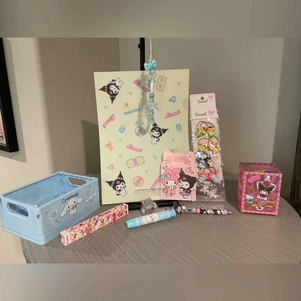 Sanrio Character 9 piece Stationery Bundle